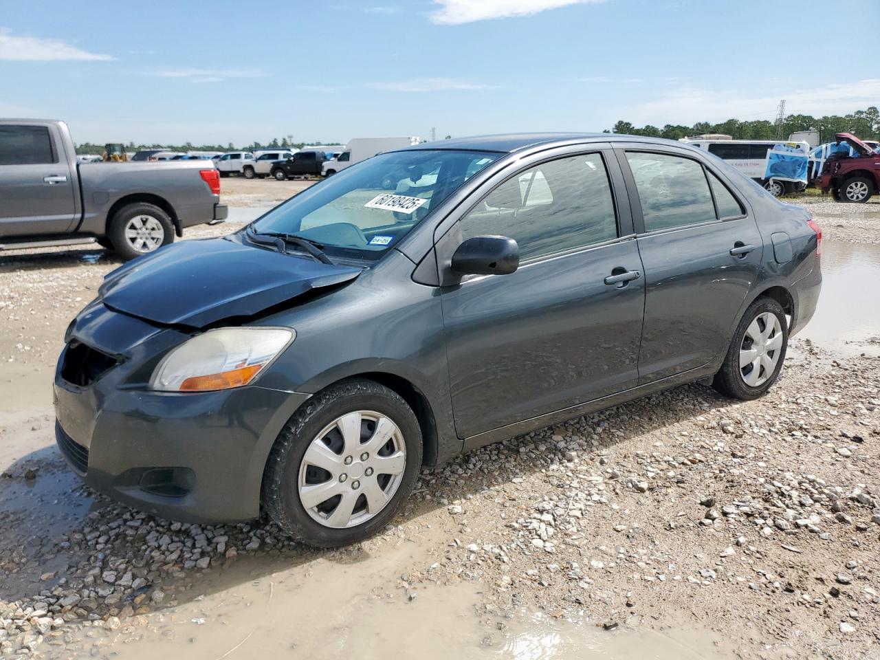 2011 Toyota Yaris for Sale in Houston, TX - Front End
