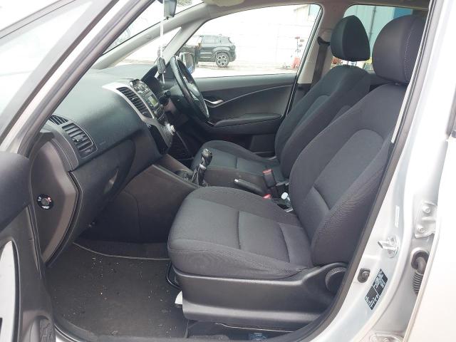 2011 HYUNDAI IX20 STYLE