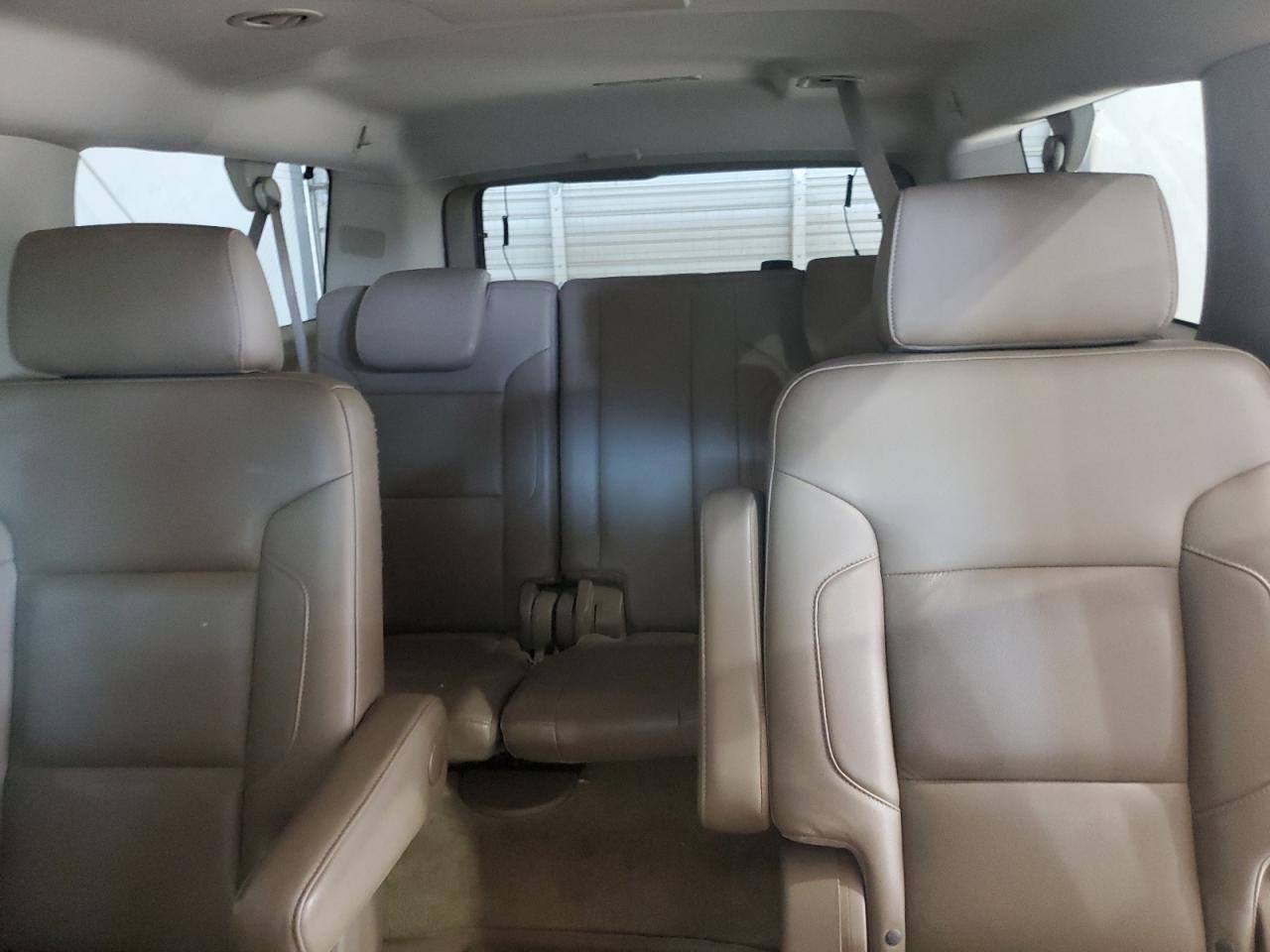 2015 Chevrolet Suburban K1500 Lt VIN: 1GNSKJKC2FR309979 Lot: 62363895