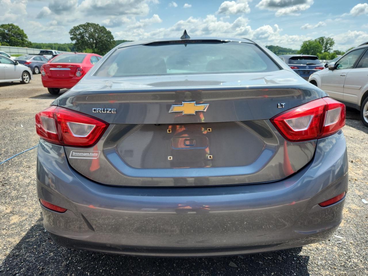 2018 Chevrolet Cruze Lt VIN: 1G1BE5SM5J7181024 Lot: 62763275