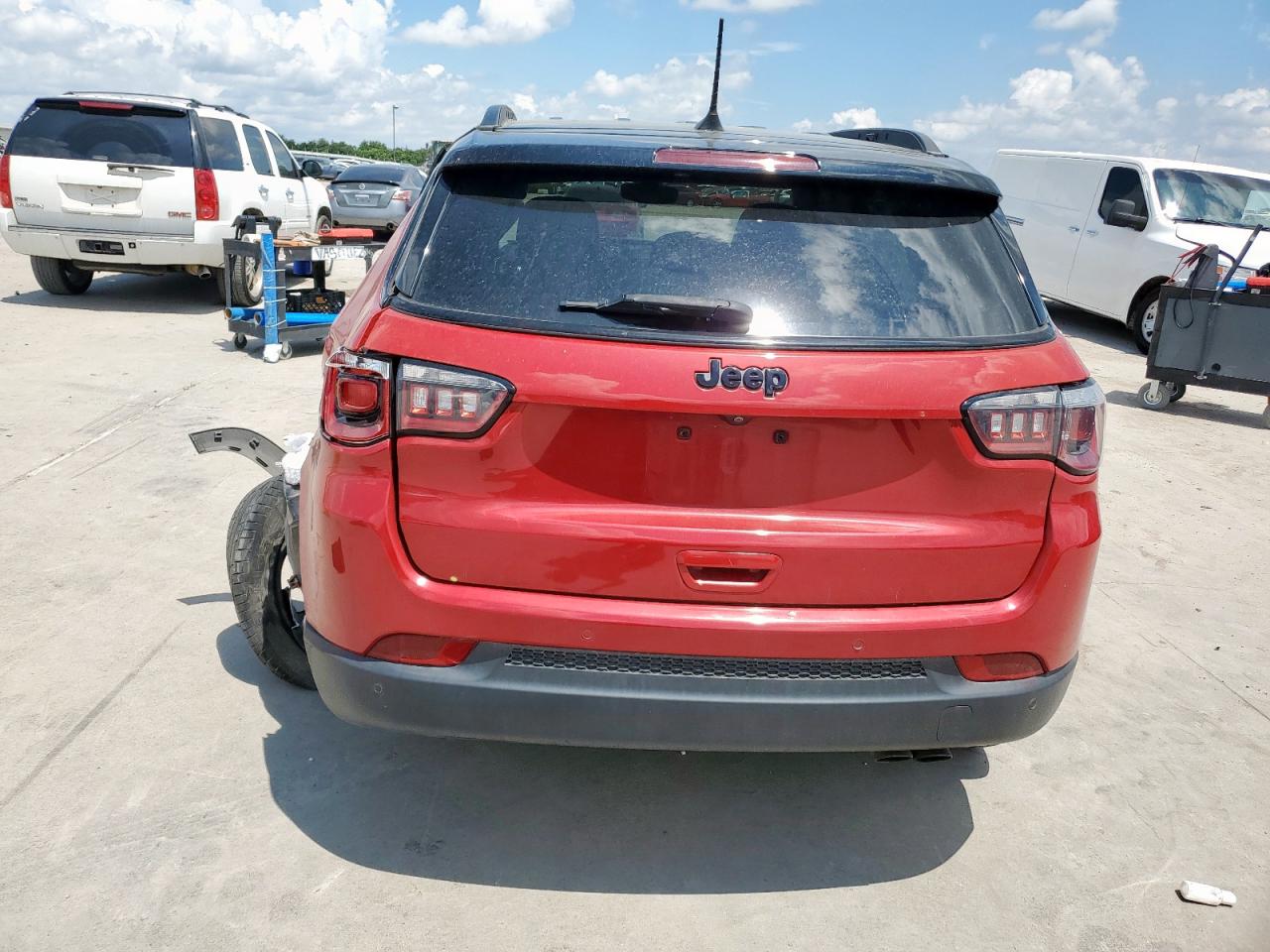 JEEP COMPASS 2018 VIN 3C4NJCBB3JT304902 photo 6