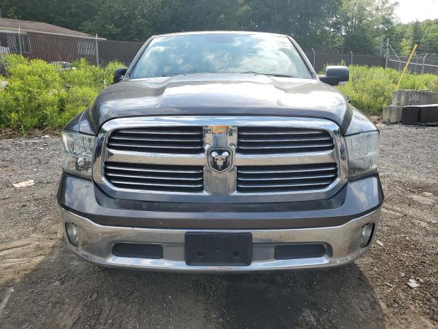 Pickups RAM 1500 2015 Szary