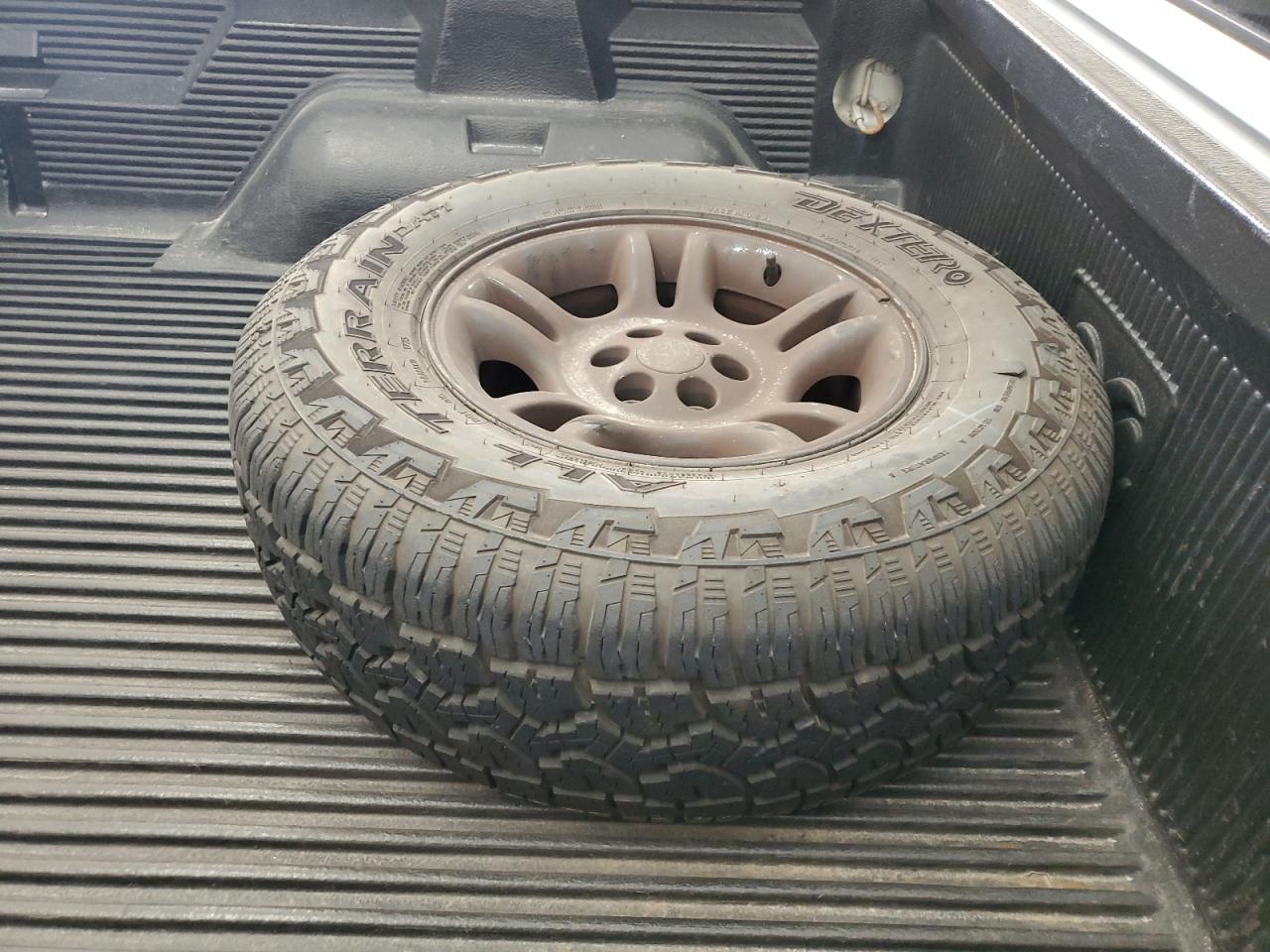 2004 Dodge Dakota Quad Sport VIN: 1D7HG38K64S735362 Lot: 62938815
