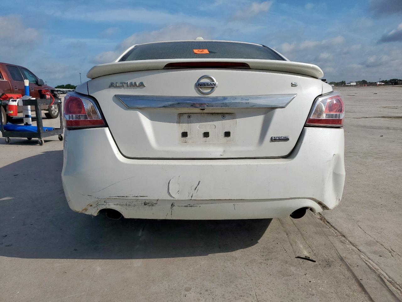 2015 Nissan Altima 2.5 VIN: 1N4AL3APXFN917232 Lot: 62025015
