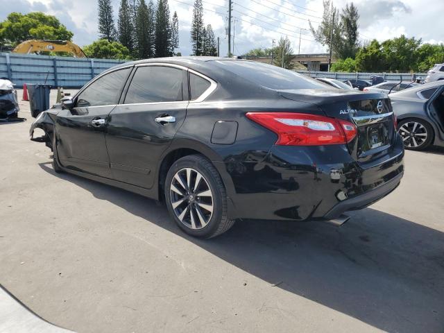 Sedans NISSAN ALTIMA 2016 Czarny
