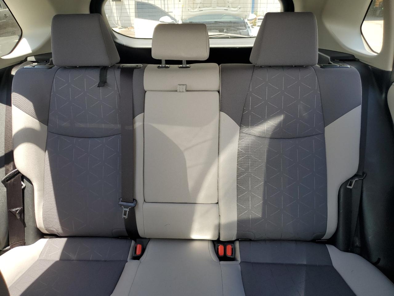 2021 Toyota Rav4 Xle VIN: JTMW1RFV7MD062055 Lot: 62943995