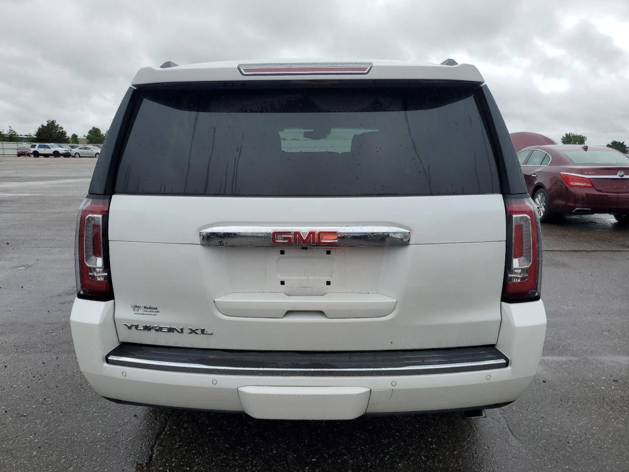GMC YUKON 2016 VIN 1GKS2HKJ1GR281887 фото 6