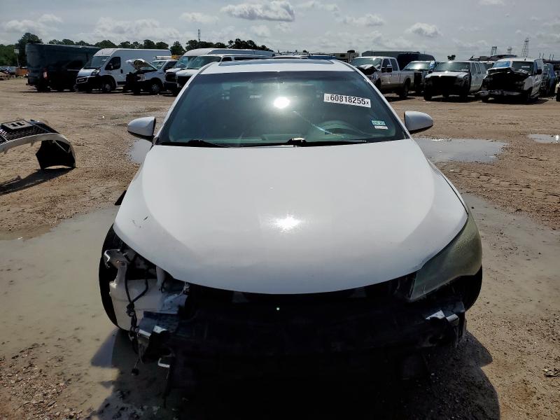  TOYOTA CAMRY 2016 Белы