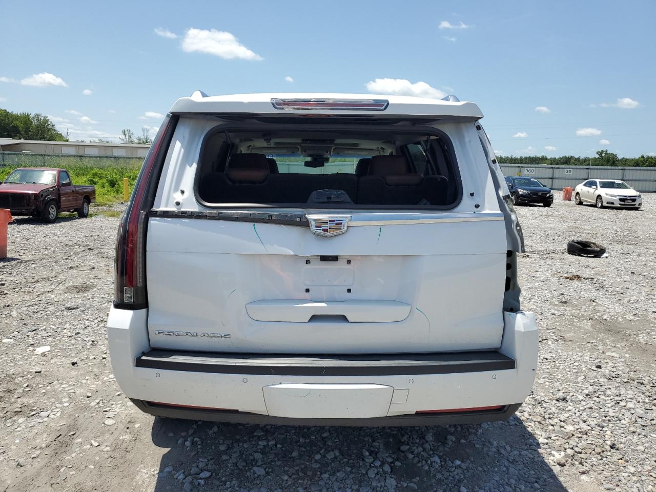 2018 Cadillac Escalade Premium Luxury VIN: 1GYS3CKJ1JR145028 Lot: 61729235