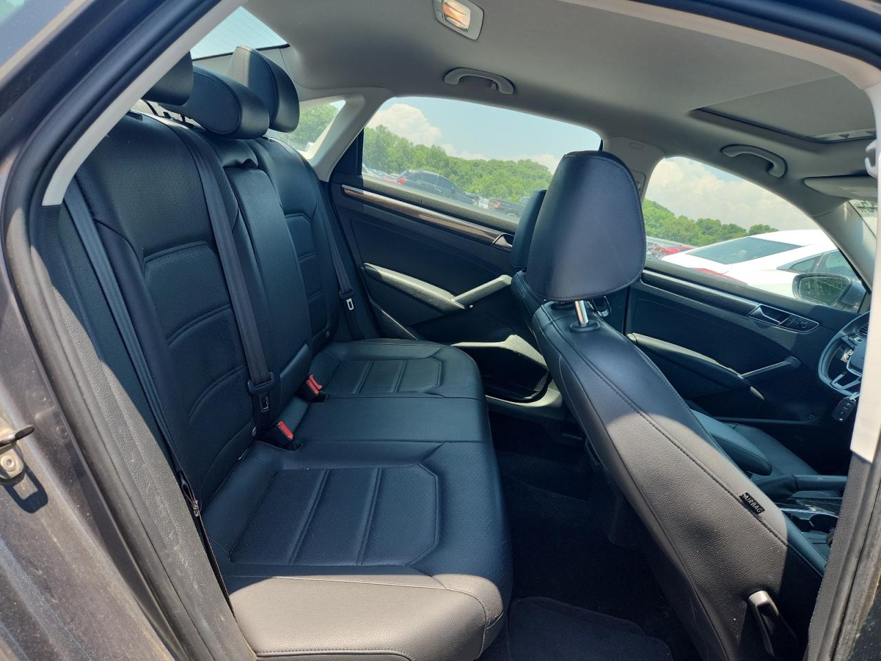 2017 Volkswagen Passat Se VIN: 1VWBT7A32HC019903 Lot: 62308835