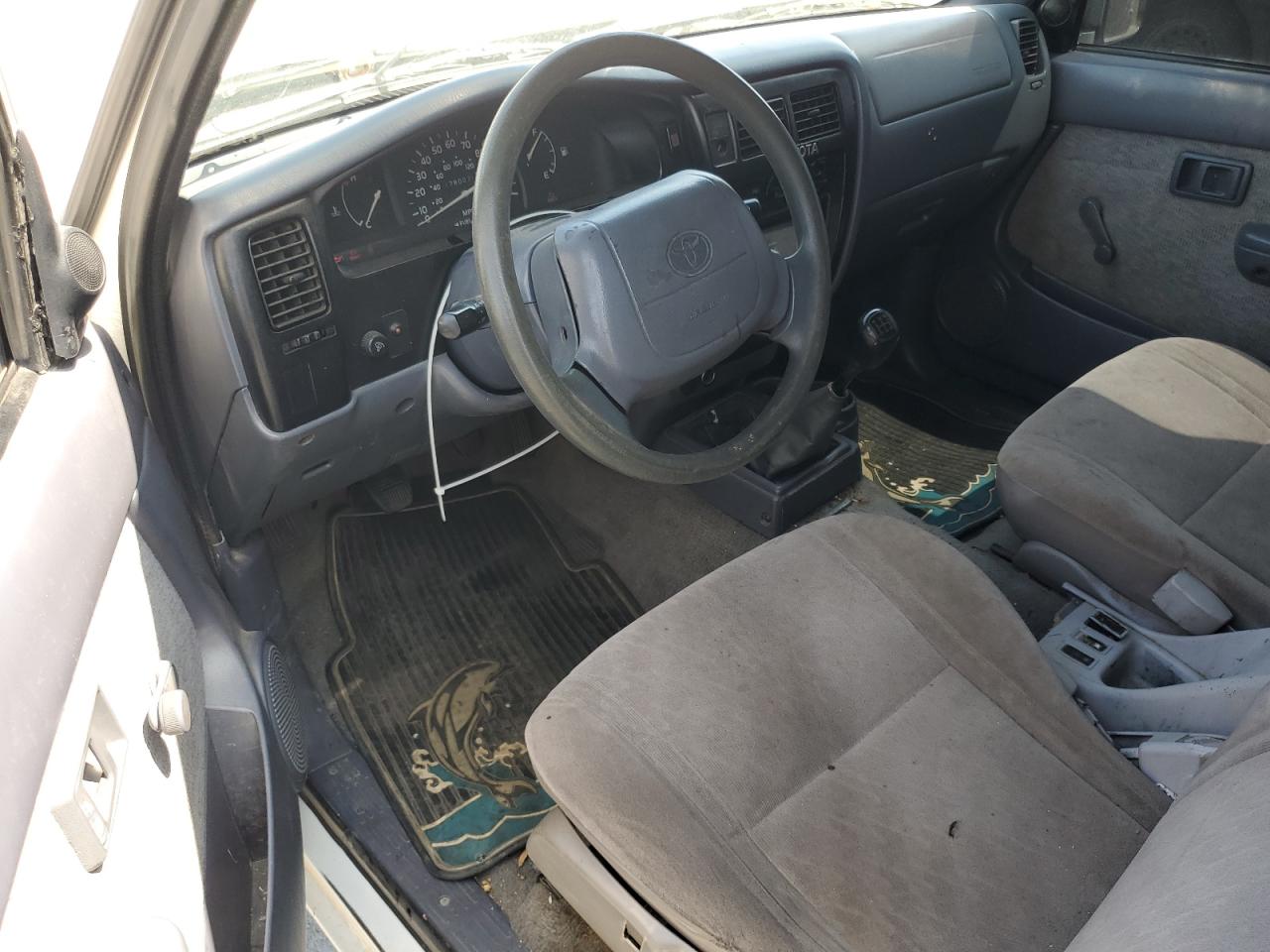 1999 Toyota Tacoma Xtracab VIN: 4TAVL52N4XZ539774 Lot: 62430475