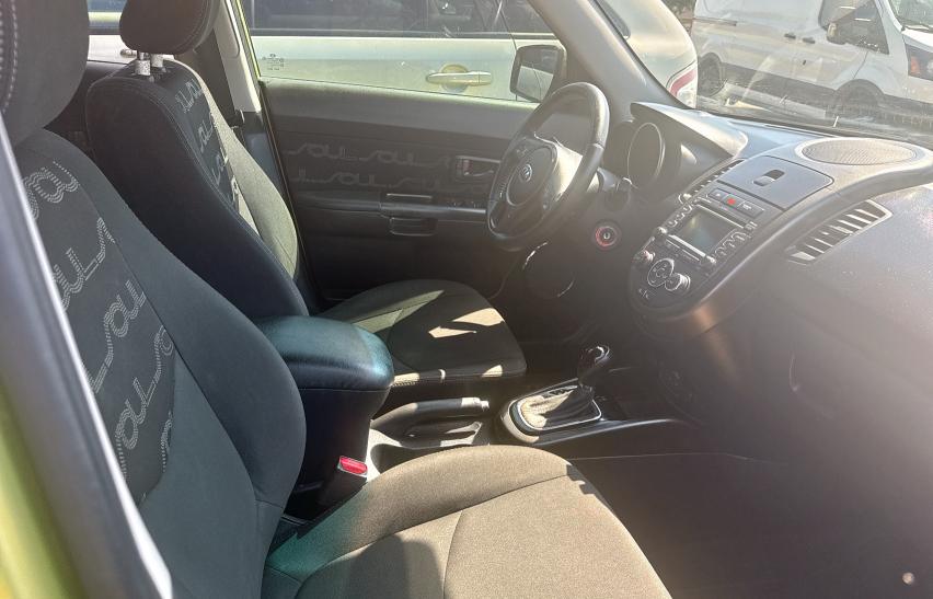 Parquets KIA SOUL 2013 Zielony