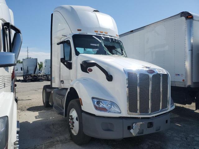 2019 Peterbilt 579 Semi Truck