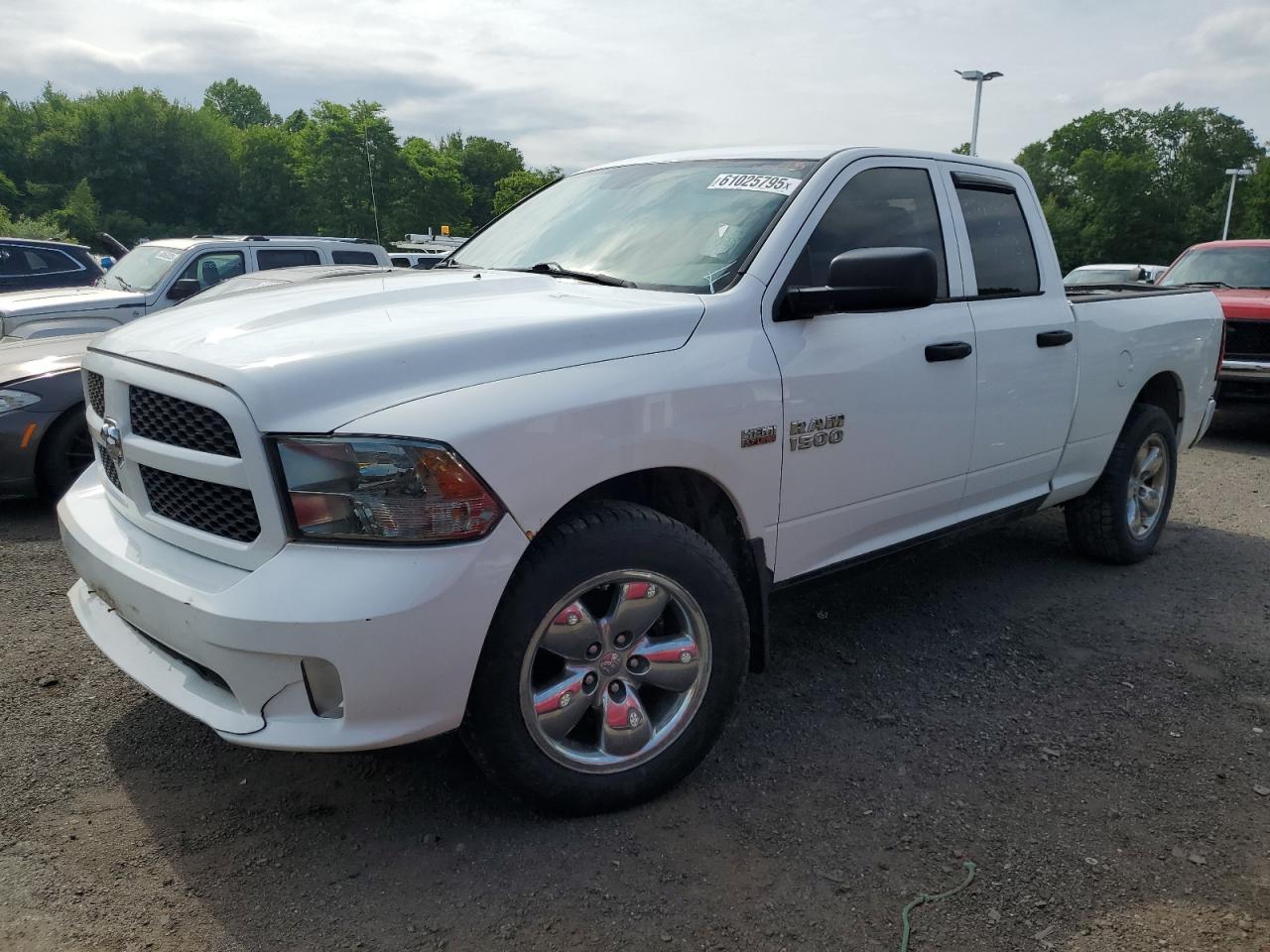 East Granby, CT에서 판매 중인 2014 Ram 1500 St - Minor Dent/Scratches