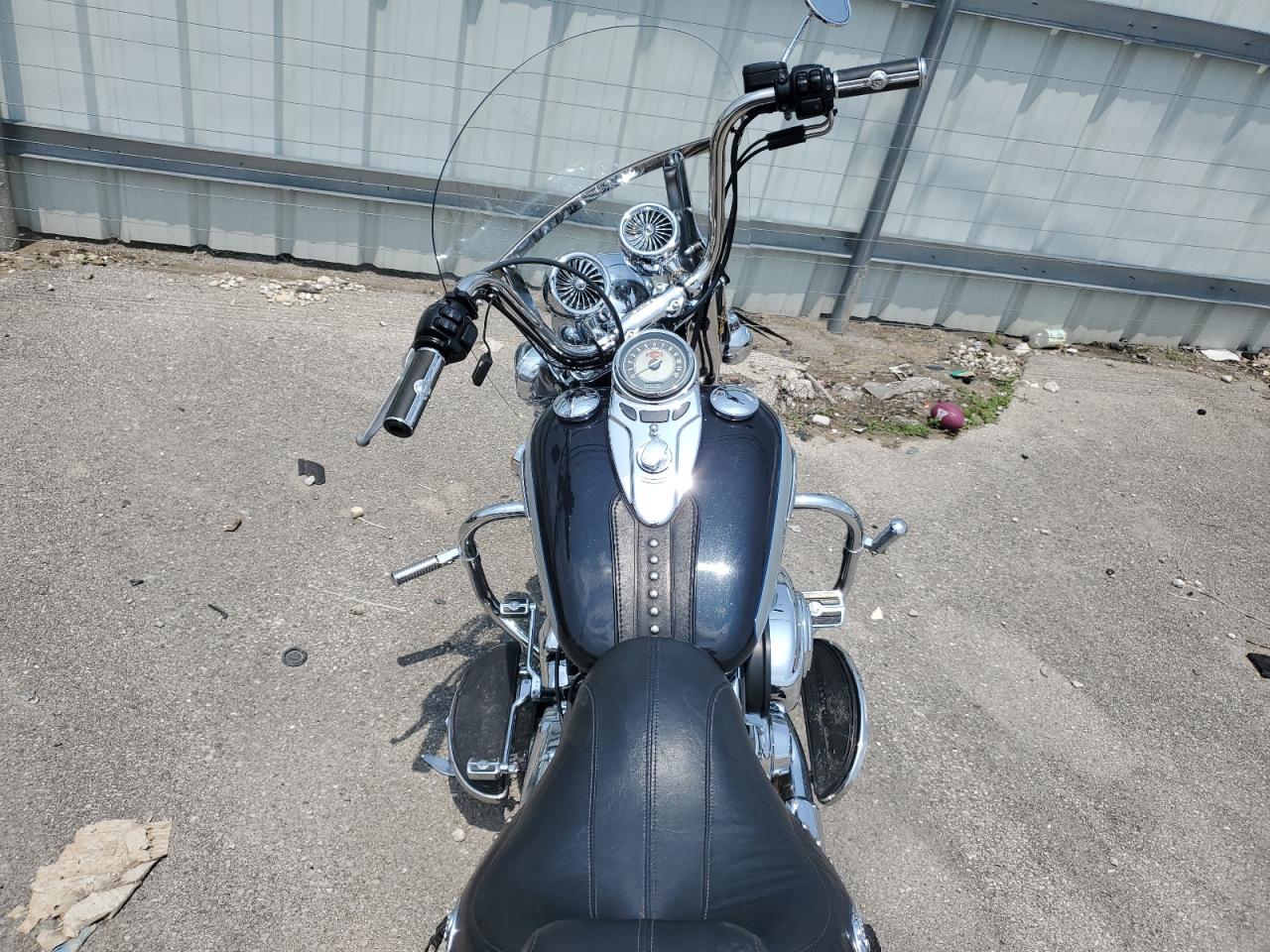 2012 Harley-Davidson Flstc Heritage Softail Classic VIN: 1HD1BWV19CB030107 Lot: 59944895