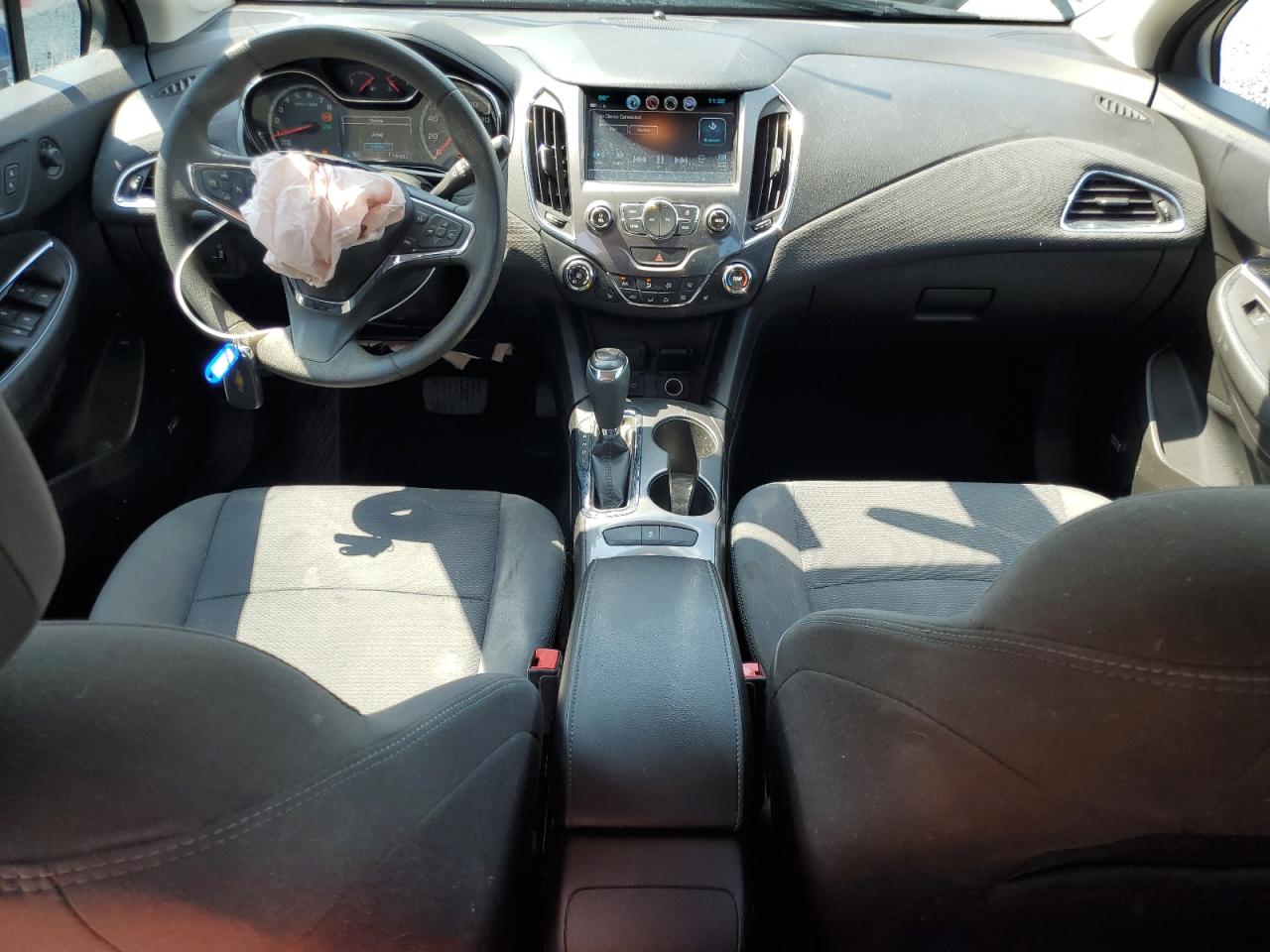 2018 Chevrolet Cruze Lt VIN: 1G1BE5SM1J7228260 Lot: 63017885