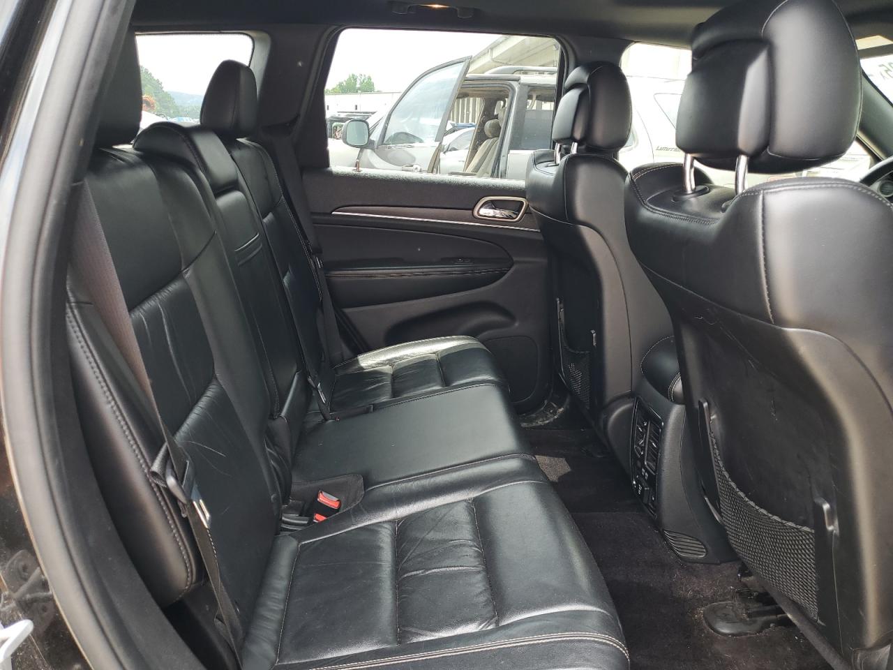 2015 Jeep Grand Cherokee Limited VIN: 1C4RJFBG4FC211842 Lot: 61938705