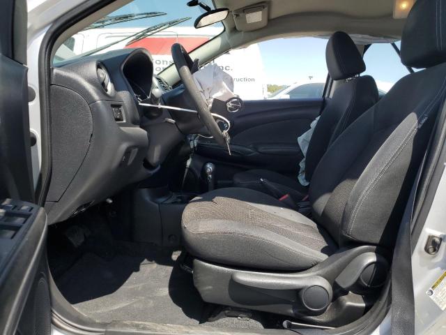  NISSAN VERSA 2014 Srebrny