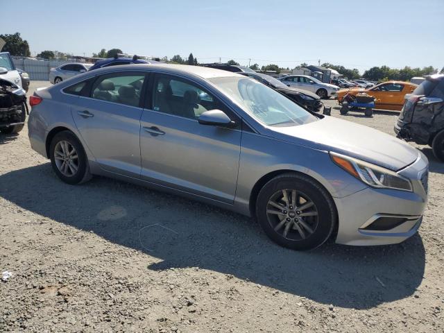 Sedans HYUNDAI SONATA 2016 Srebrny
