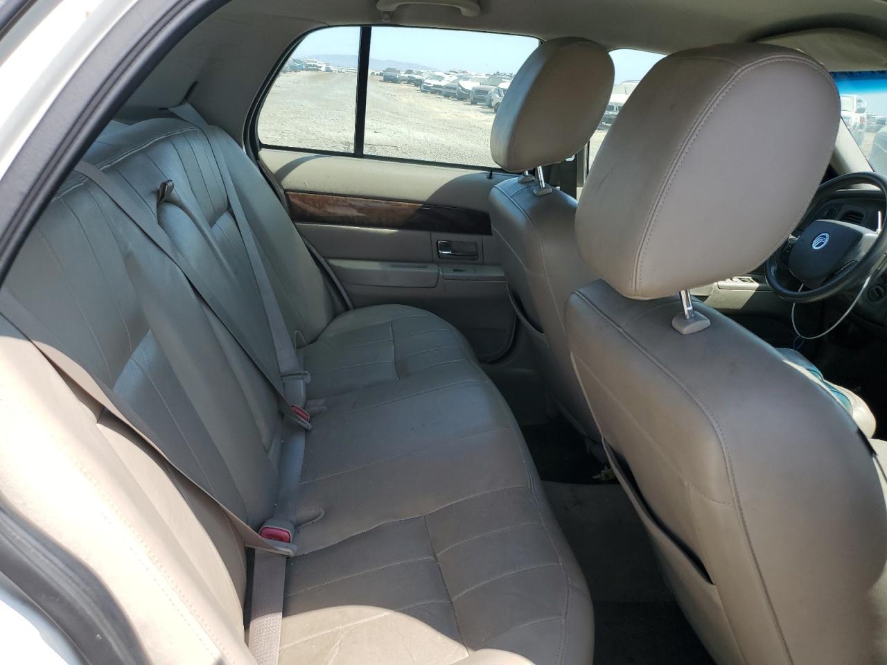 2011 Mercury Grand Marquis Ls VIN: 2MEBM7FV2BX611191 Lot: 61874125