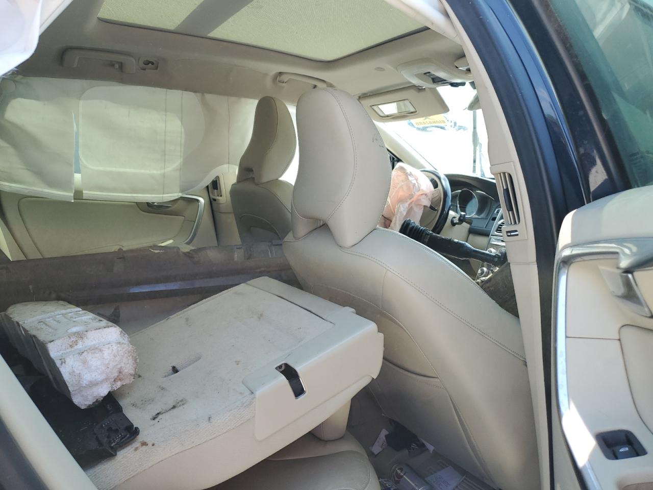 2016 Volvo Xc60 T6 Premier VIN: YV4902RK3G2833813 Lot: 61873905