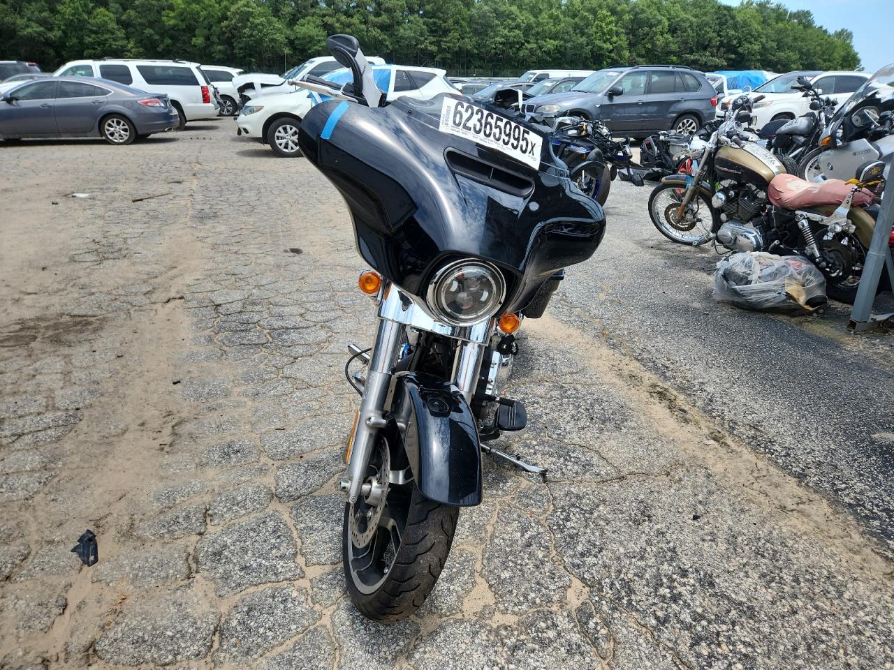HARLEY-DAVIDSON FL 2019 VIN 1HD1KBC12KB647553 zdjęcie 2