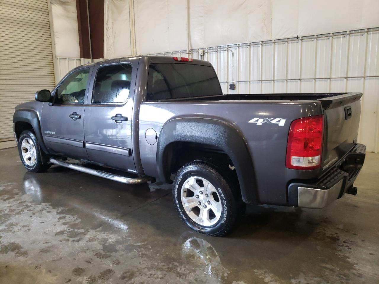 GMC SIERRA 2010 VIN 3GTRKVE35AG261526 photo 2