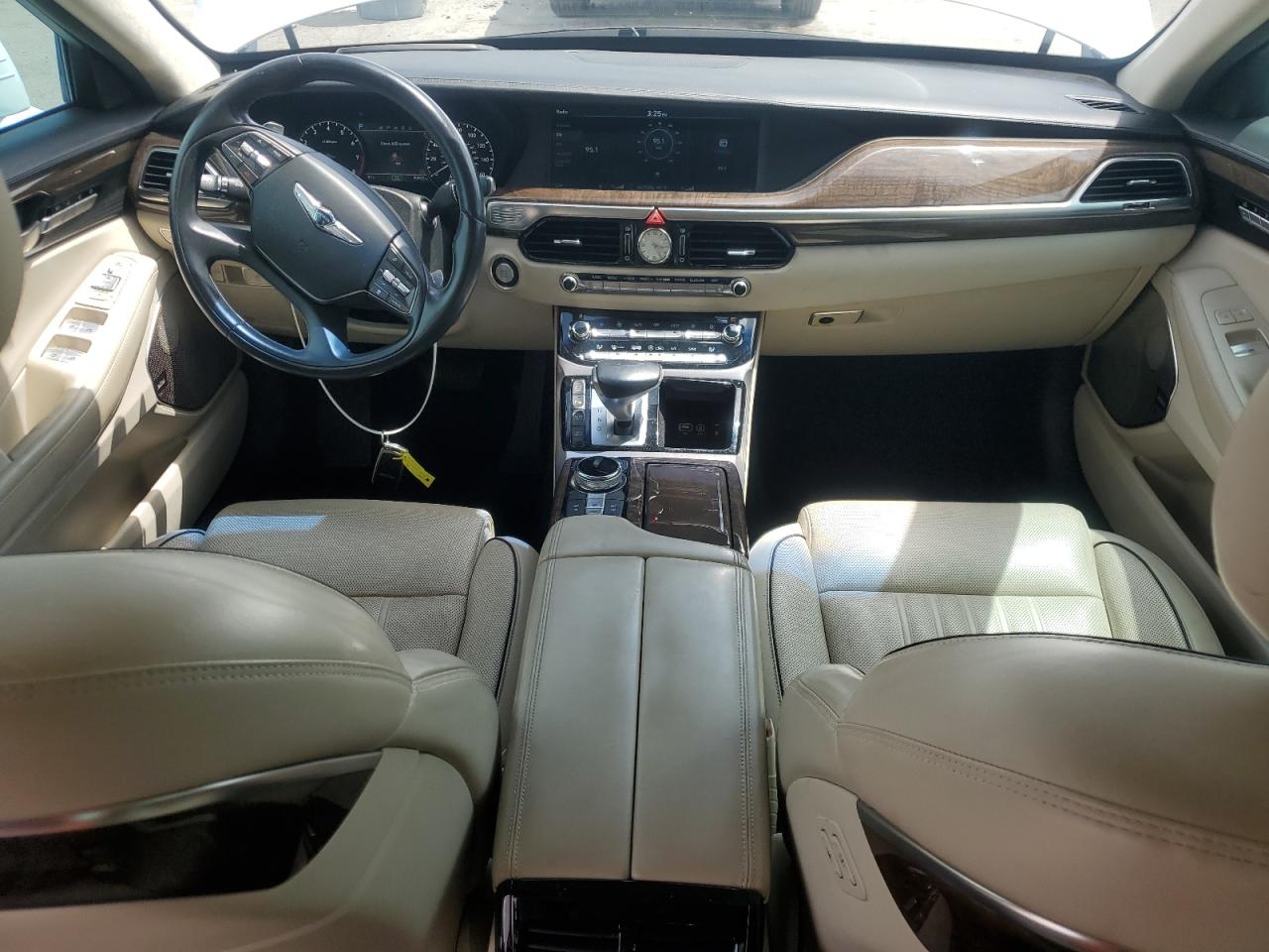 2017 Genesis G90 Premium VIN: KMHG34JA3HU032378 Lot: 62765295
