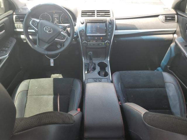 Sedans TOYOTA CAMRY 2015 Biały