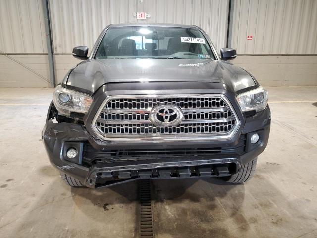  TOYOTA TACOMA 2017 Gray
