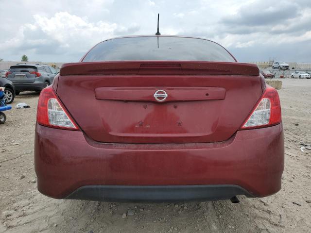  NISSAN VERSA 2017 Красный