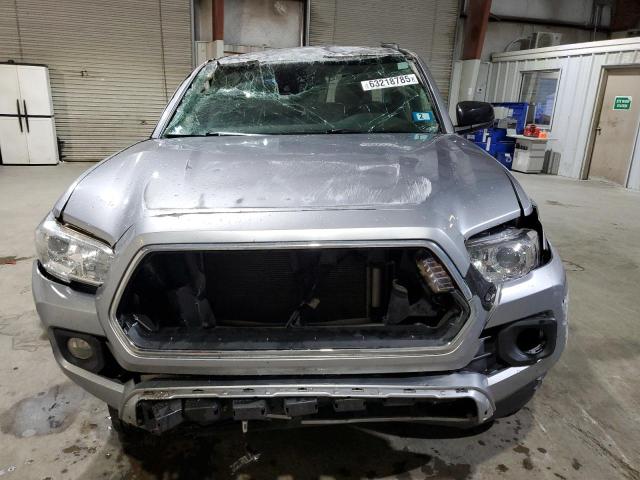 TOYOTA TACOMA 2020 Srebrny