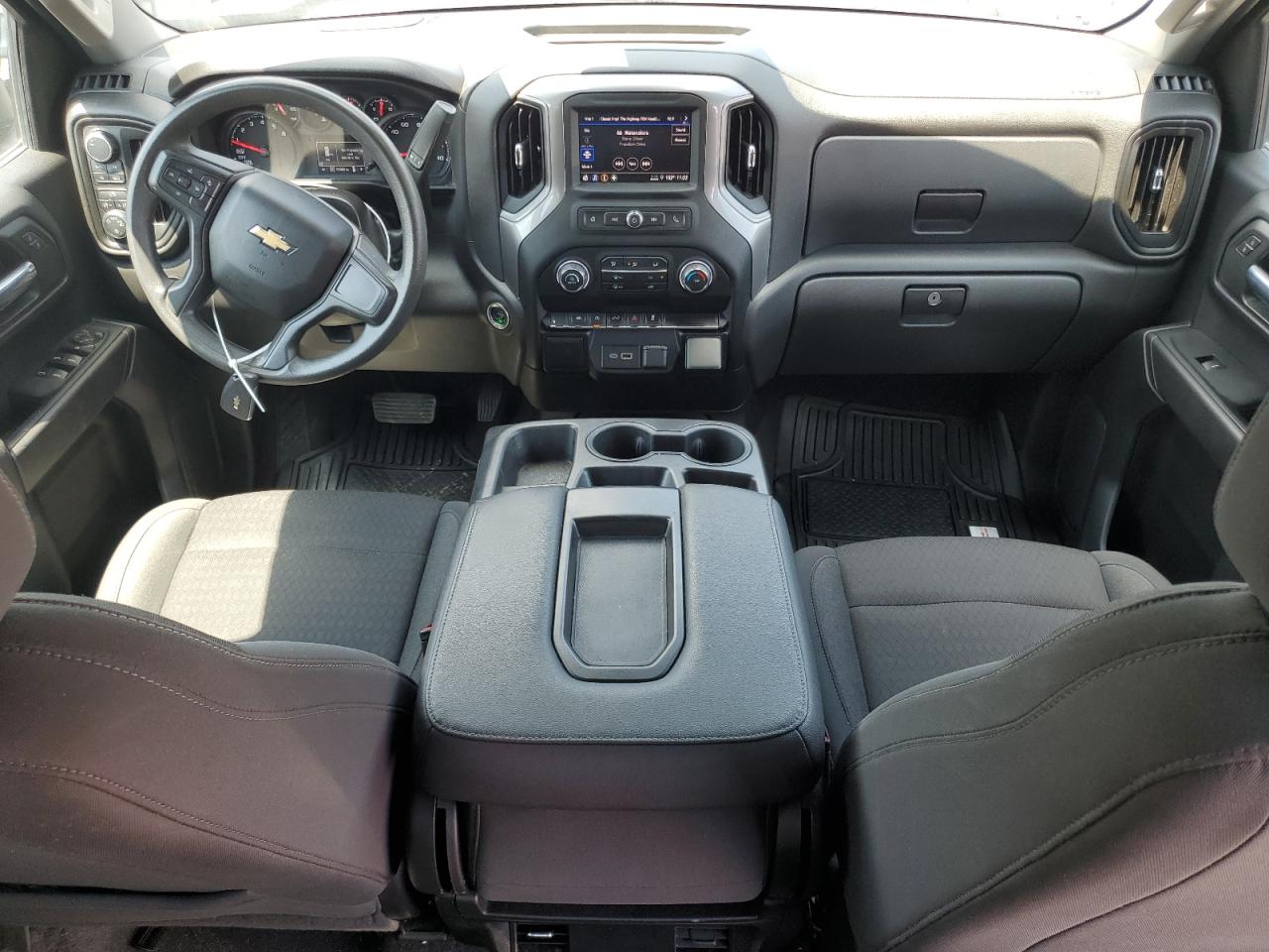 2022 Chevrolet Silverado K1500 Custom VIN: 3GCPDBEK0NG562301 Lot: 64091185