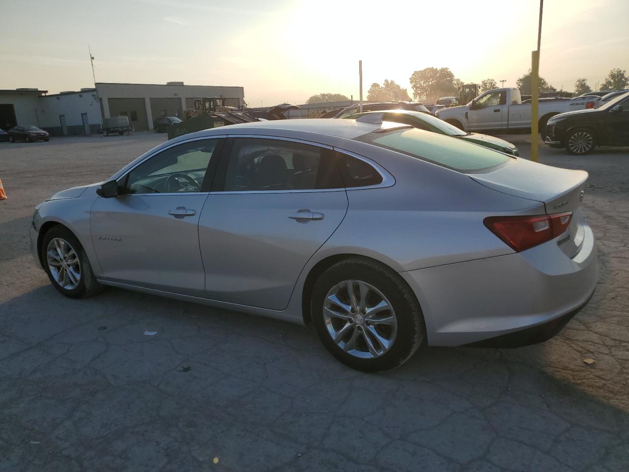 CHEVROLET MALIBU 2017 VIN 1G1ZE5ST9HF263697 фото 2