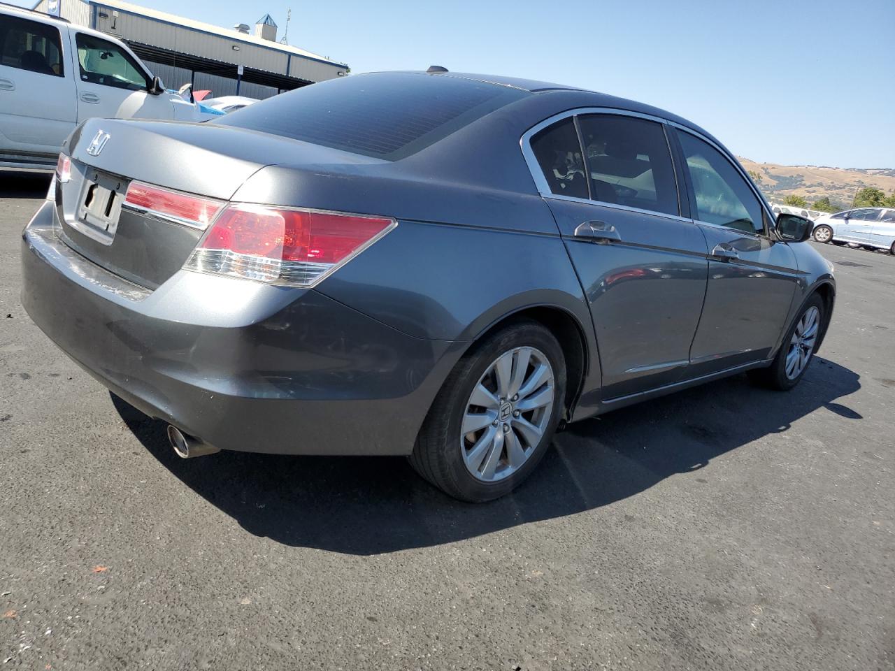 HONDA ACCORD 2011 VIN 1HGCP2F83BA015656 photo 3