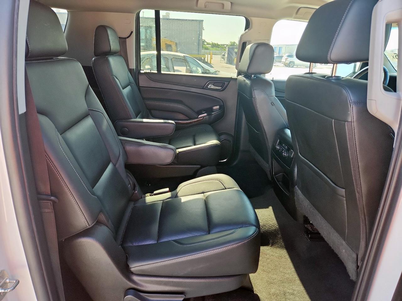 2019 Chevrolet Suburban C1500 Lt VIN: 1GNSCHKC9KR168327 Lot: 61773615