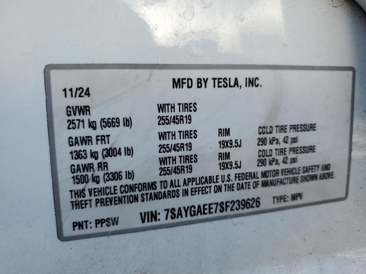 2025 Tesla Model Y VIN: 7SAYGAEE7SF239626 Lot: 61578535