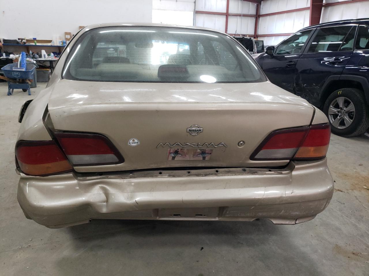 1998 Nissan Maxima Gle VIN: JN1CA21D7WM900325 Lot: 62281515