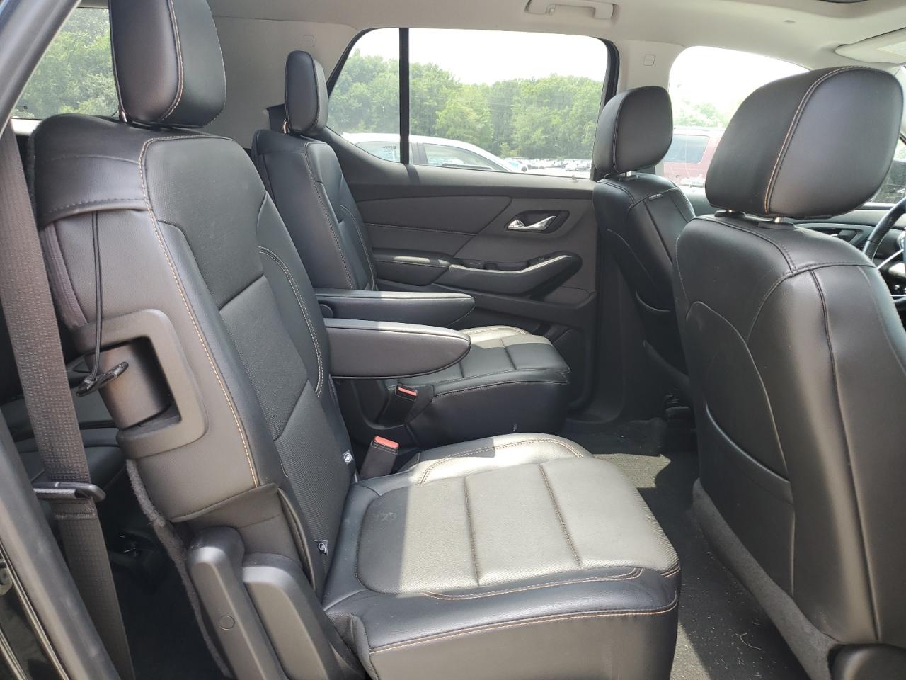 2018 Chevrolet Traverse Premier VIN: 1GNEVJKW1JJ281811 Lot: 62725705