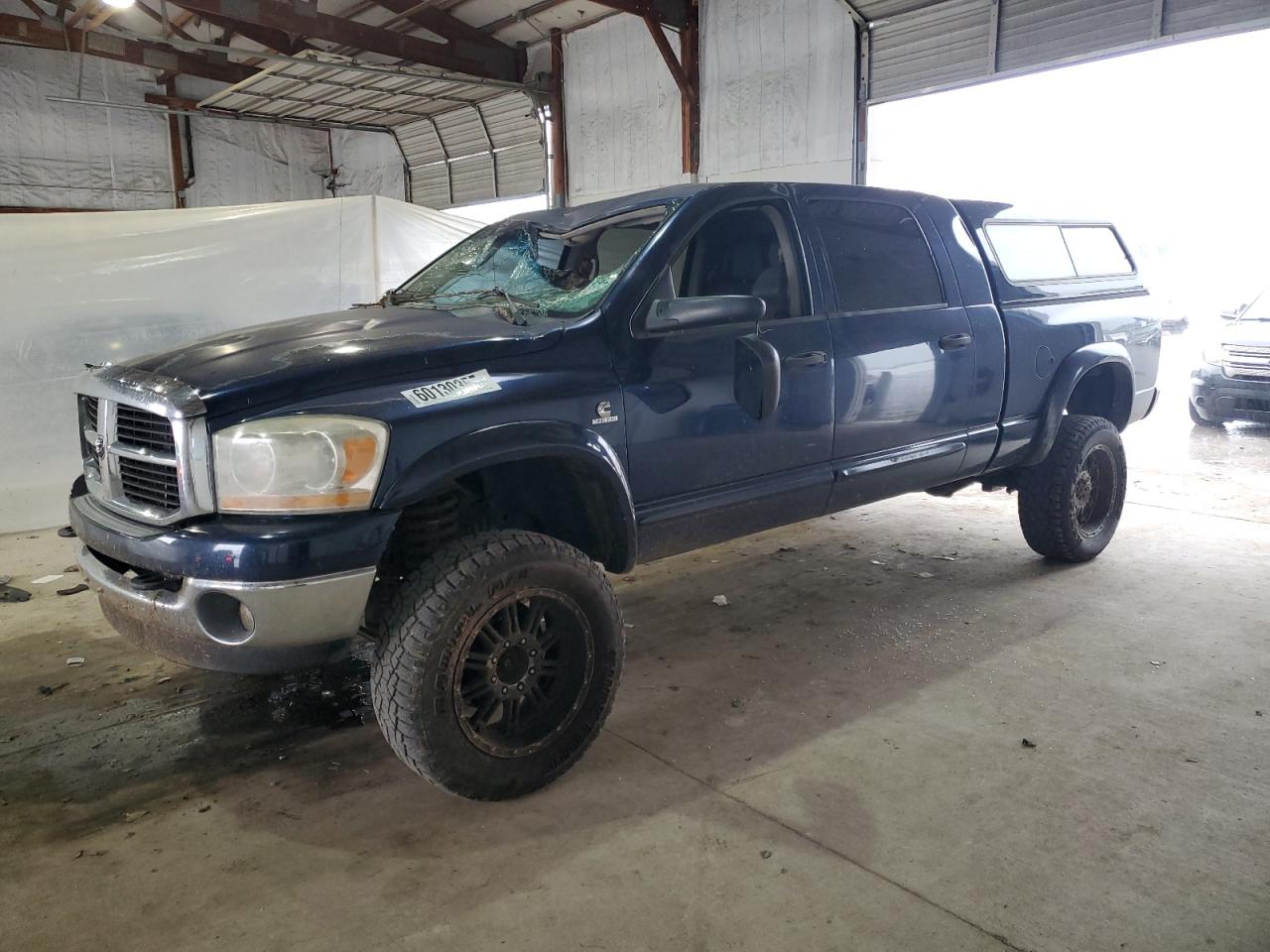 2006 Dodge Ram 2500 for Sale in Lexington, KY - Top/Roof