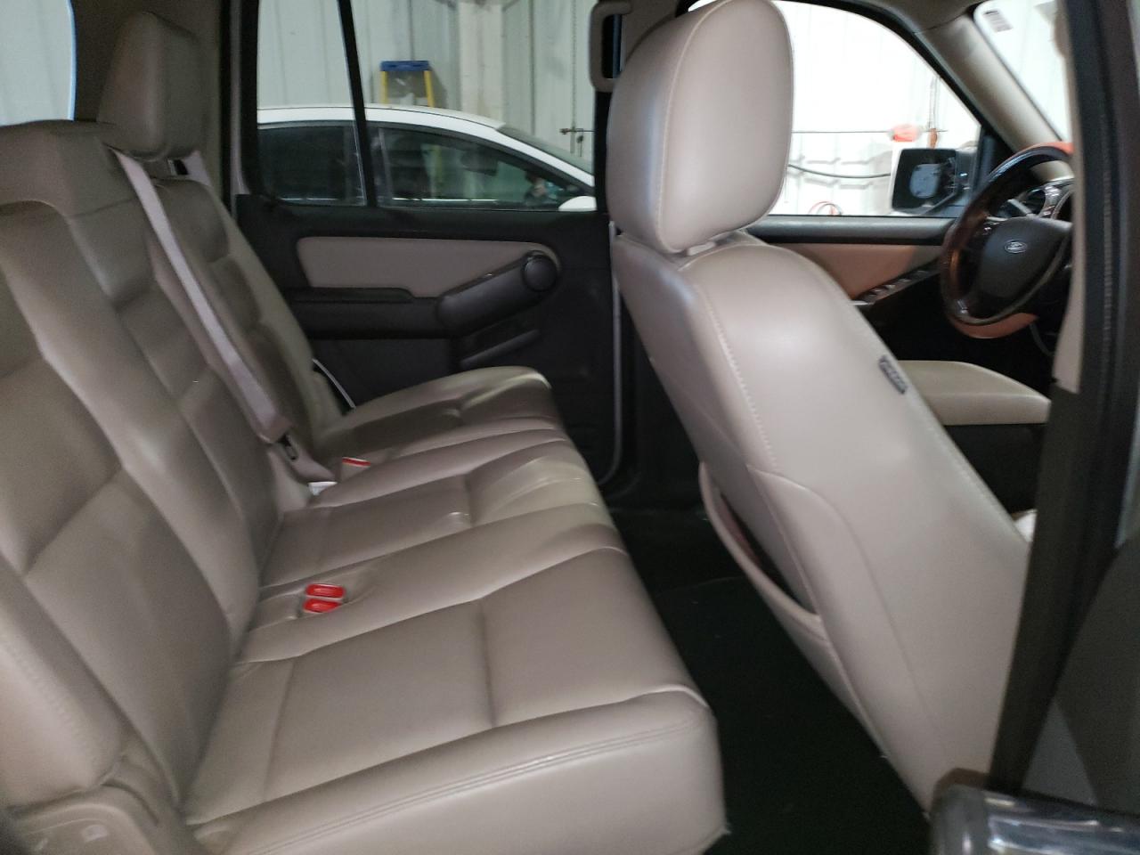 2008 Ford Explorer Xlt VIN: 1FMEU73E98UB29347 Lot: 60543205