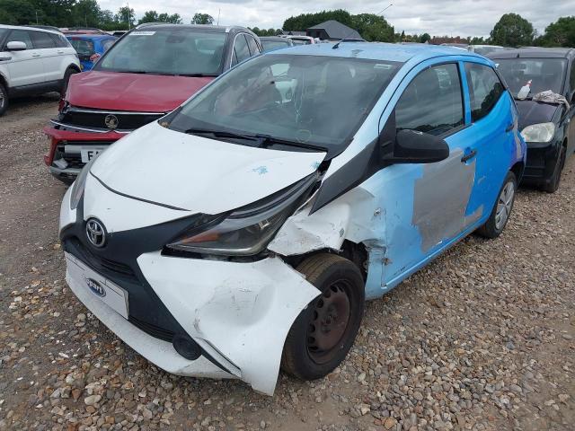 TOYOTA AYGO X VVT 2015