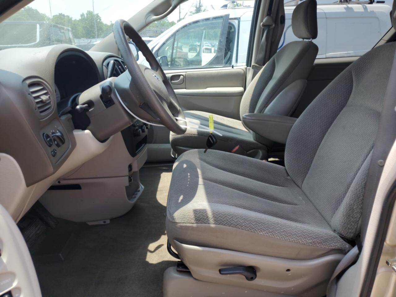 2005 Dodge Grand Caravan Se VIN: 2D4GP24RX5R360598 Lot: 60288075