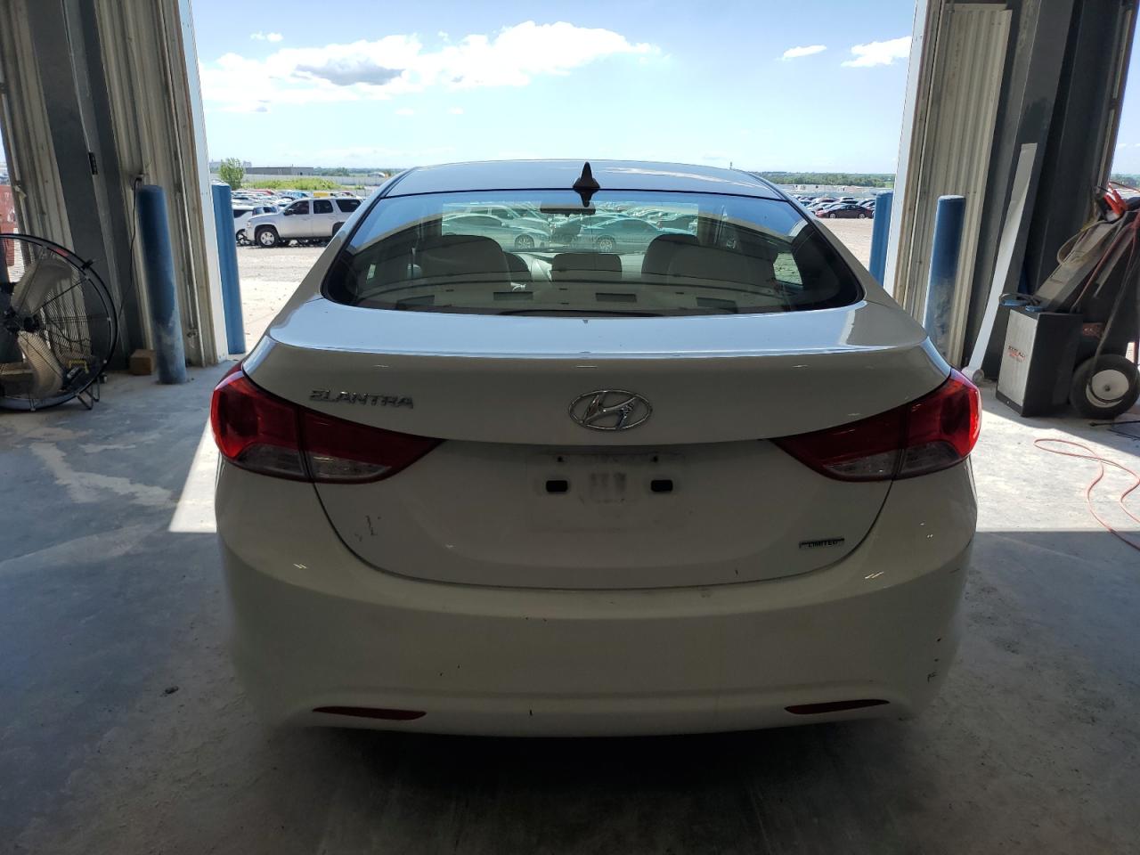 2023 Hyundai Elantra Gls VIN: 5NPDH4AE8BH004833 Lot: 60172355