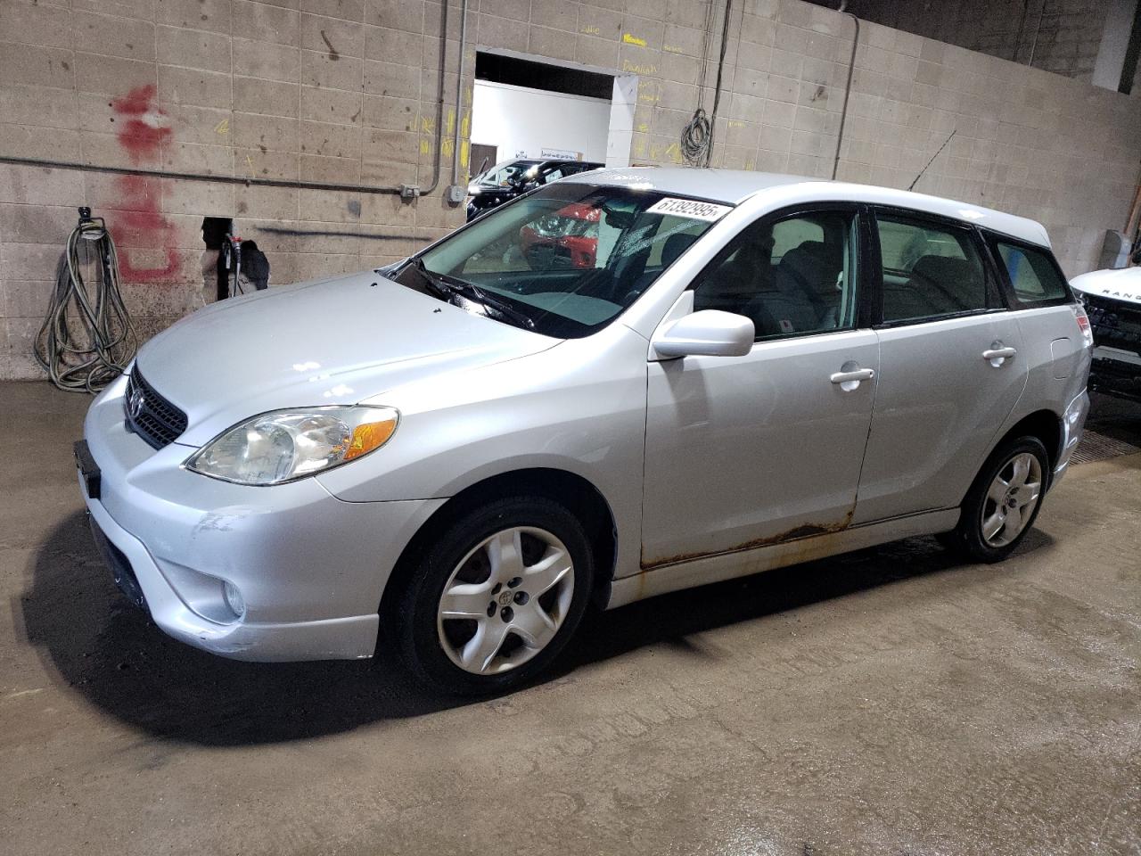 2005 Toyota Corolla Matrix Base продається в Blaine, MN - Hail