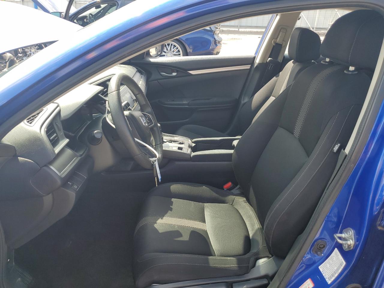HONDA CIVIC 2018 VIN 2HGFC2F56JH561785 zdjęcie 7