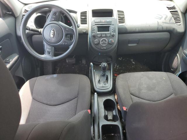 Parquets KIA SOUL 2013 Czerwony