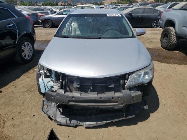  TOYOTA CAMRY 2012 Серебристый