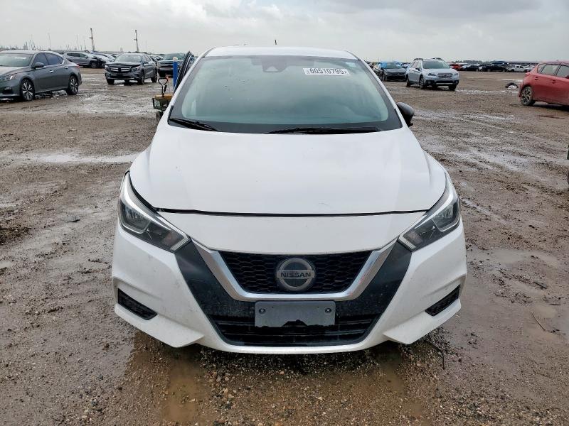  NISSAN VERSA 2021 Biały