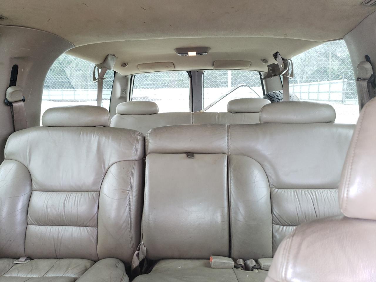 1999 Chevrolet Suburban C1500 VIN: 1GNEC16R4XJ483612 Lot: 61125605